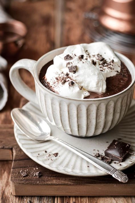 Organic Hot Chocolate, Hot Chocolate Recipe, Cocoa Recipes, Types Of Desserts, Cocoa Chocolate, Milk Cream, Chocolate Recipe, Hot Chocolate Recipes, Chocolate Drinks