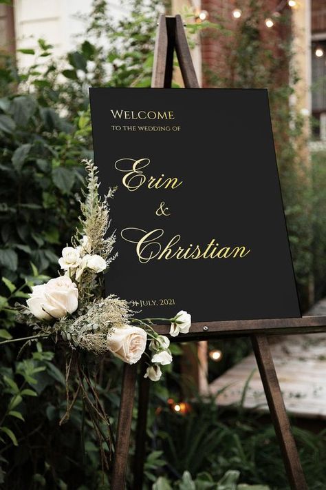 Wedding Welcome Sign Black, Black Minimalist Wedding, Black Modern Wedding, Gold Wedding Welcome Sign, Black Groomsmen, Dark Wedding Theme, Black And Gold Wedding, Black And White Wedding Theme, Groomsmen Accessories