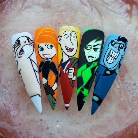 Kim Possible Nail Art, Kim Possible Nails, Shego Nails, Cartoon Character Nail Art, 00s Cartoons, Cartoon Character Nails, 90s Cartoon Nails Acrylic, Victoria Nails, Cartoon Nail Designs