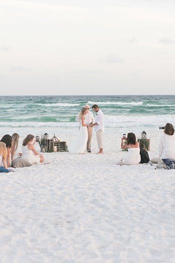 This Couple Had a $500 Beach Wedding and It Was Nothing Short of Stunning   #purewow #decor #advice #wedding #money Budget Beach Wedding, Cheap Beach Wedding, Small Beach Weddings, Beachfront Wedding, Simple Beach Wedding, Casual Beach Wedding, Dream Beach Wedding, Beachy Wedding, Boho Beach Wedding