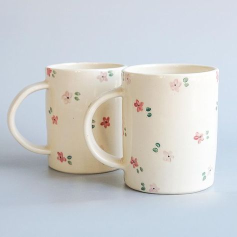 Mugs Handmade, Diy Pottery Painting, Paint Your Own Pottery, Diy Pottery, Pottery Painting, Forget Me Not, Creamy White, Small Flowers, Handmade Ceramics