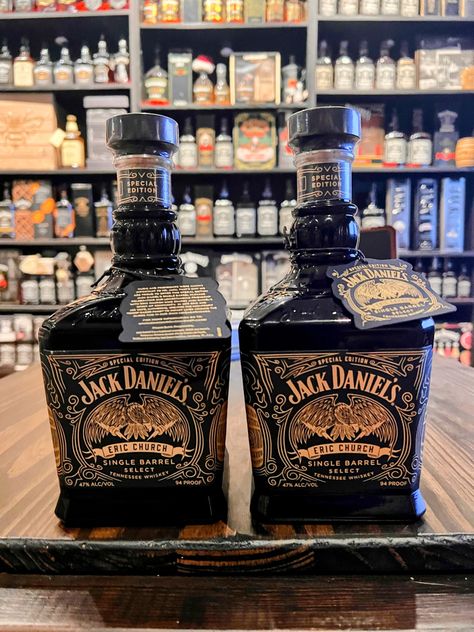 2020 & 2021 Jack Daniels Single Barrel Select. “Eric Church Special Edition” Jack Daniels Single Barrel, Whisky Drinks, Cocktail Drinks Alcoholic, Cocktail Photography, American Whiskey, Eric Church, Tennessee Whiskey, Jack Daniel, Jack Daniels