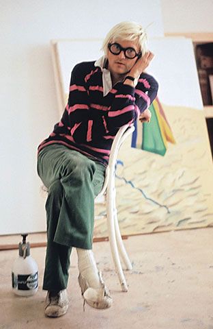 "We grow small trying to be great."    -David Hockney David Hockney Paintings, James Rosenquist, Looks Adidas, Claes Oldenburg, Colorful Wardrobe, Stage Designer, Most Stylish Men, Jasper Johns, Art Disney