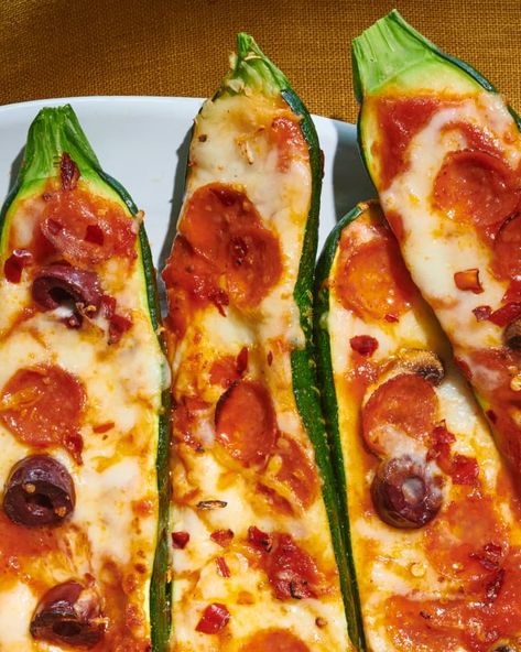 Zucchini Pizza Boat Recipe (Easy, Low-Carb) | The Kitchn Zucchini Pizza Boats, Pizza Boats, Recipe Cabbage, Zucchini Boat Recipes, Stuffed Zucchini Boats, Small Town Woman, Zucchini Pizza, Low Carb Easy, Zucchini Pizzas