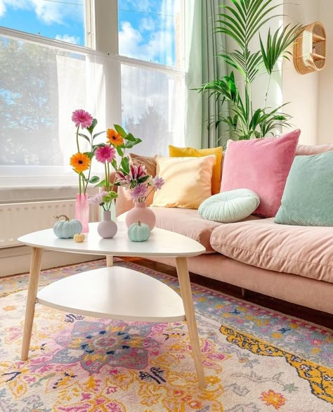 Country Office Decor, French Country Office Decor, Pastel Living Room, Colorful Apartment, Apartment Vibes, Dopamine Decor, Dream Apartment Decor, Future Apartment Decor, Pastel Decor