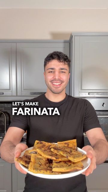 Ahmad Noori on Instagram: "Farinata | Recipe ⬇️ (Deutsch in den Kommentaren) Farinata is an Italian flatbread made from chickpea flour. It's a traditional street food from the Liguria region, usually served as a snack or appetizer. It is cooked until golden brown on the outside and creamy on the inside. The edges are slightly crispy and the center is soft and delicate. You can top farinata with a variety of ingredients like onions, cherry tomatoes, olives, and herbs. It's a delicious and nutri Chickpea Farinata, Farinata Recipe, Italian Flatbread, Gluten Free Sugar Free Recipes, Vegan Breads, Yummy Bread, Flat Breads, Vegan Bread, Italian Recipes Authentic