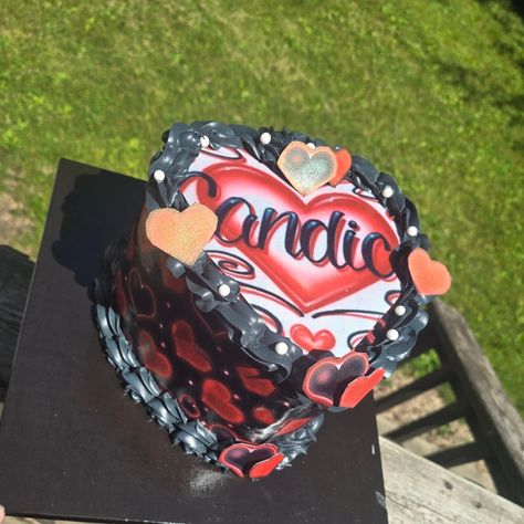 Another airbrushed cake...and this customer has the same name as me🔥🔥🔥🔥🥰 www.instagram.com/margueritesbakeshop https://www.facebook.com/margueritesbakeshop tiktok.com/@candice.the.baker #chocolatecoveredstrawberries #indianabakery #margueritesbakeshop #bakingfromscratch #nwindianabaker #indianabaker #cakestagram🍰 #blackgirlsbake #chocolate #poundcakes #buttercreamgang #blackownedbusiness #whippedcream #cookies #buttercream #homemadebaker #sweettreats #decoratingcakes #chicagocakes #chicag... Chola Party, Airbrushed Cakes, 90s Party Decorations, Betty Boop Birthday, Airbrush Cake, 90s Birthday, Bday Party Theme, 90s Party, Themed Birthday Cakes