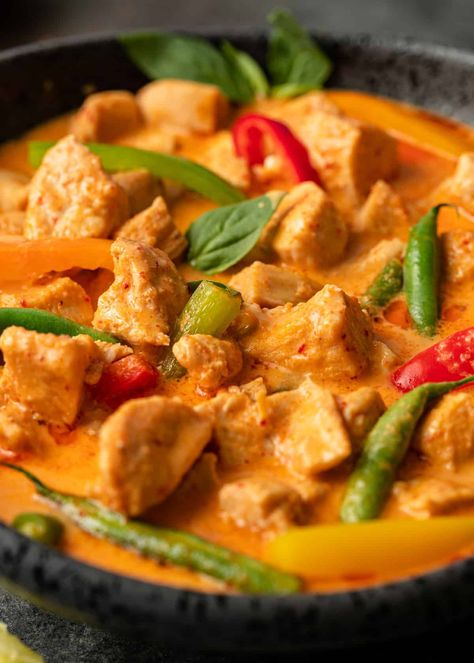 Penang Curry Recipe, Beef Panang Curry, Panang Curry Chicken, Vegetable Stir Fry Noodles, Panang Chicken, Chicken Panang, Instant Pot Curry, Thai Panang Curry, Panang Curry Recipe