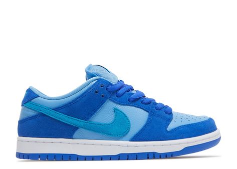 Dunk Low Blue Raspberry, Dunk Low Blue, Sneakers Noir, Preppy Shoes, Pretty Shoes Sneakers, All Nike Shoes, Tenis Nike, Nike Models, Nike Sb Dunk Low