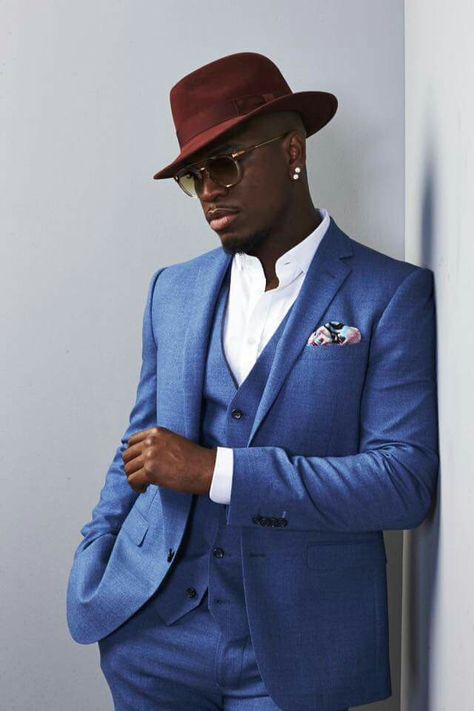 Ne-Yo And a three piece suit Big Men Suits Mens Fashion, Big Men In Suits, Big Men Suits, Black Mens Fashion Suits, Men Suits Black, Gents Wear, Generation Alpha, Classy Hats, Big Men Fashion