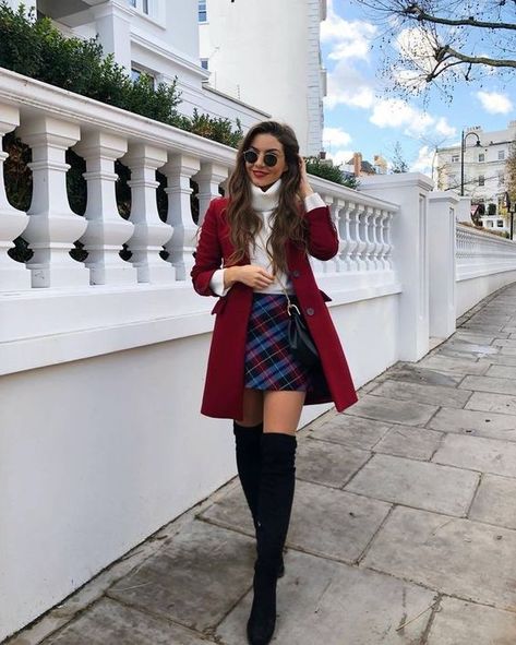 Vinter Mode Outfits, Winter Mode Outfits, Plaid Skirt Outfit, Chique Outfit, Fall Fashion Coats, Fest Outfits, Style Lookbook, Winter Skirt Outfit, Autumn 2024