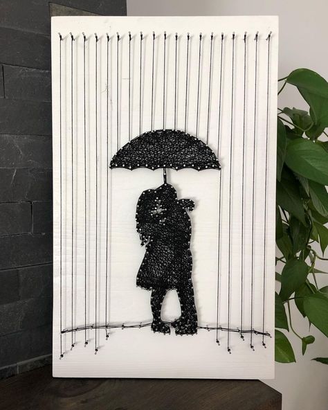 Lovers In The Rain, String Art Ideas, String Art Patterns Free, فن الرسم بالمسامير, Couple In Rain, Rag Rug Diy, Woodworking Craft, String Wall Art, Nail String Art