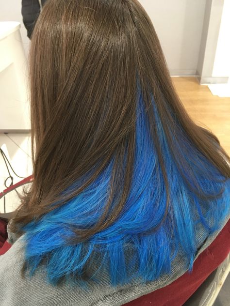 Dye Hair Ends, Blue Underdye Hair, Hair Dye Underneath, Brown Hair With Blue Highlights, Blue Peekaboo Hair, Blue Peekaboo, Underdye Hair, Blue Brown Hair, Weird Haircuts