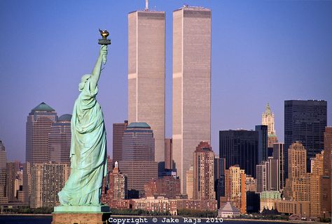 Statue of Liberty and Twin Towers, World Trade Center at Sunset, New York City, New Jersey,  New York, designed Minoru Yamasaki Twin Towers Memorial, The Statue Of Liberty, Pyramids Of Giza, Lady Liberty, Trade Centre, Twin Towers, Trade Center, The Plaza, World Trade