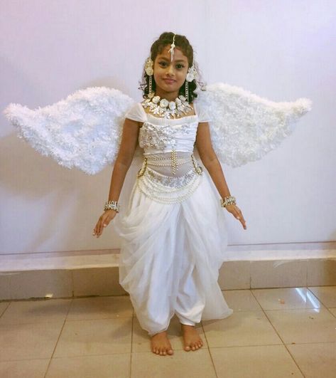 Fancy Dress Competition Ideas For Girls, Indian Fancy Dress, Indian Baby Girl, Fancy Dress Costumes Kids, Fancy Dress Competition, Indian Bride Outfits, Dolls Dress, Baby Pic, Bride Outfits