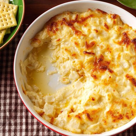 Swiss Dip, Swiss Cheese Recipes, Creamy Dips, Bbq Chicken Bites, Cocktail Party Appetizers, Low Sugar Snacks, Vidalia Onion, Potluck Ideas, Cheese Dip Recipes