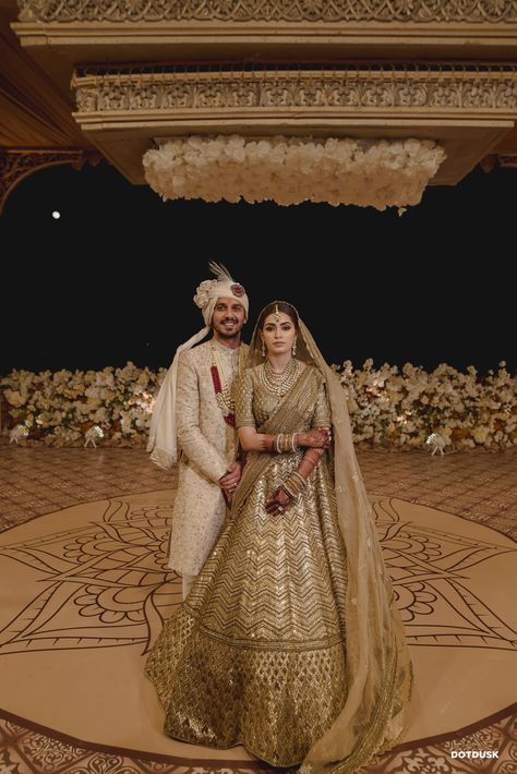 Golden Bridal Lehenga, Bride Lehenga, Couple Dresses, Golden Outfit, Bride Groom Poses, Wedding Outfits For Groom, Indian Wedding Poses, Latest Bridal Lehenga, Sabyasachi Lehenga