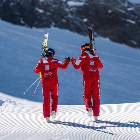 Chris Felder on Instagram: “Goodbye and see you soon winter! Thanks to everyone that was involved! #engelberg #engelbergtitlis #itwasgreat #seeyousoon…” Ski Instructor Aesthetic, Ski Teacher, Uni Lifestyle, Dream Manifestation, Inter Sport, Teacher Aesthetic, Engelberg, Ski Instructor, Sk Ii