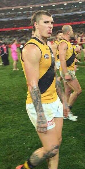 When your pissed at bae but he is being cute so you be cute back Dusty Martin, Richmond Afl, Dustin Martin, Mens Mullet, Afl Players, Richmond Football Club, Richmond Tigers, Australian Football League, Australian Football