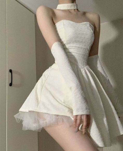 Lil White Dress, Dress Outfits Winter, Wedding Dress Outfit, Casual Dressing, King Fashion, Nails Fashion, Kawaii Dress, Paris Outfits, Fashionista Clothes