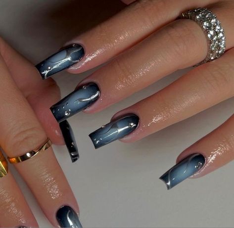 Blue Grunge Nails Acrylic, Chrome Grunge Nails, Blue Metallic Nails Art Designs, Acrylic Nail Designs Metallic, Black Y2k Acrylic Nails, Airbrushed Acrylic Nails, Space Blue Nails, Black With Blue Nails, Blue Black Nails Design