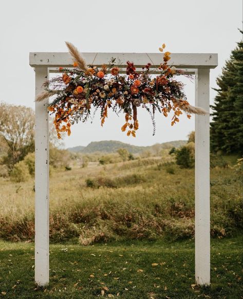 Farm Wedding Arch, Fall Arbor Wedding, Fall Arbor, Fall Wedding Arch, Flower Cloud, Fall Wedding Arches, Fallen Arches, Decorative Ideas, Wedding Fall