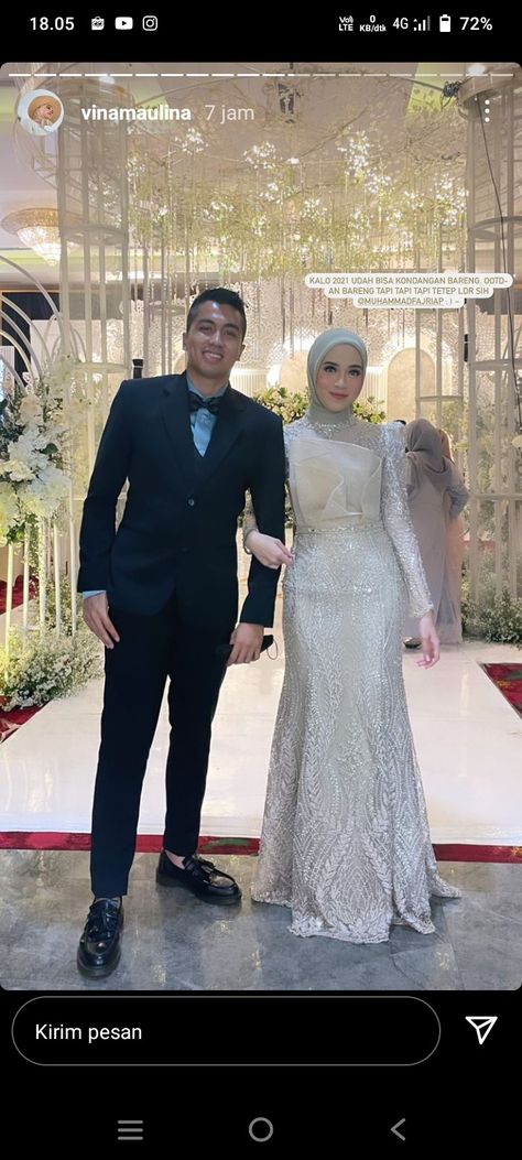 Gaun Elegan Hijab Styles, Kebaya Engagement Hijab, Dress Pengantin, Hijab Gown, Kebaya Modern Dress, Muslim Dresses, Kebaya Dress, Casing Iphone, Lace Blue Dress