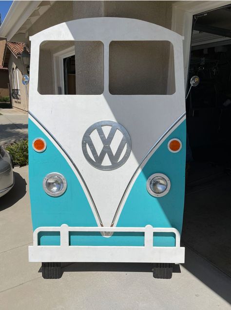 Woodstock Party Theme, Diy Vw Bus, Woodstock Birthday, Bus Photo Booth, Woodstock Party, Vw Bus Photo, Bus Photo, Photography Booth, Vw Ideas