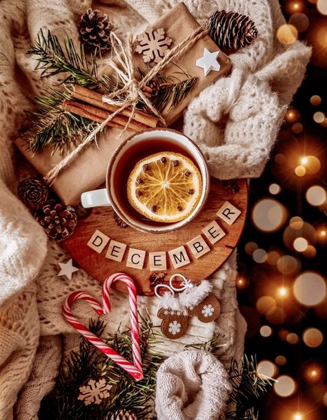 Christmas Flatlay, Cozy Christmas Decor, Xmas Wallpaper, Hello December, One Picture, 12 December, Christmas Photography, 11 59, Jingle All The Way