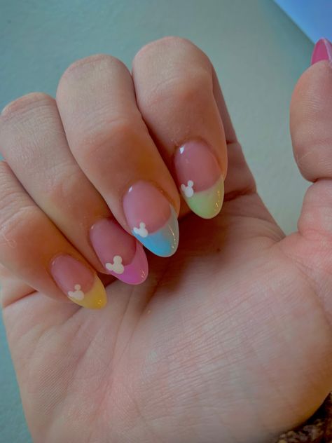 Disney Nails Acrylic Almond Simple, Disney Nail Designs Acrylic Simple, Disney Nails Rainbow, Minnie Nails Simple, Disney Nails Almond Shape Short, Disney World Nails Acrylic Almond, Girly Disney Nails, Disney Nails Design Simple, Simple Disney Cruise Nails