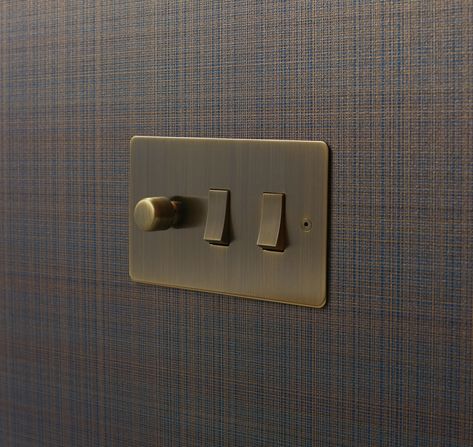 Modern Light Switches Home, Light Switches And Sockets Ideas, Electric Sockets Ideas, Wall Socket, Electric Board Design, Light Switch Design, Electric Switch, Electrical Switches Modern, Light Switches