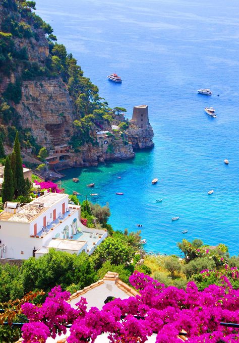 Everything you need to know when spending an incredible weekend on the Amalfi Coast! #amalfi #positano #italy #traveldestinations #italiancities #amalficoastsummer #summer2024 Almafi Coast Italy, Positano Italy Amalfi Coast, Italy Amalfi Coast, Italy Coast, Amalfi Coast Itinerary, Amalfi Coast Positano, Amalfi Coast Travel, Summer In Italy, Italy Amalfi