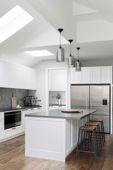 Hamptons Kitchen, Gray And White Kitchen, Diy Kitchen Renovation, Kitchen Renovations, Kitchen Pendants, Kitchen On A Budget, White Cabinets, Kitchen Layout, Kitchen Style