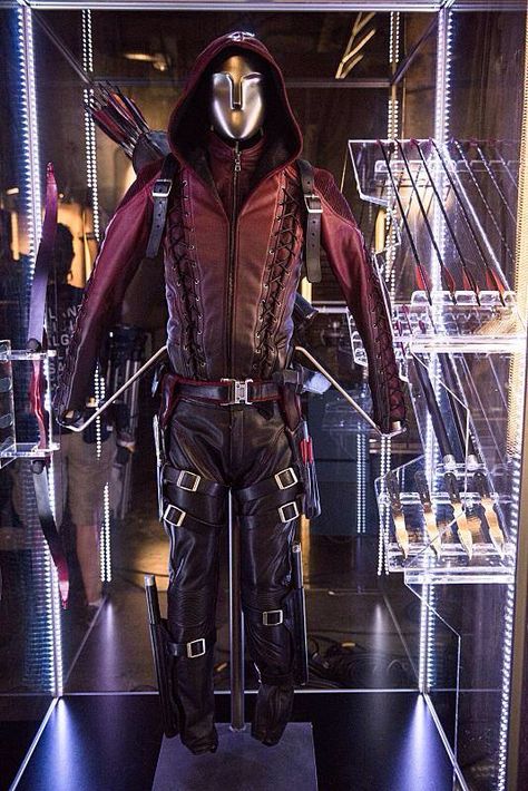 Arsenal's outfit! Awesome! CW Arrow. Red Arrow. Green Arrow. Arsenal Arrow, Arrow Season 3, Wooden Riser, Arrow Cw, Arrow (tv Show), Roy Harper, Lance Black, Team Arrow, Colton Haynes