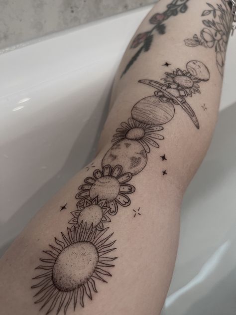 Planet Flower Tattoo, Floral Space Tattoo, Serenity Tattoo, Planet Tattoo, Solar System Tattoo, Planet Tattoos, Space Tattoo, Spine Tattoo, Sleeves Ideas