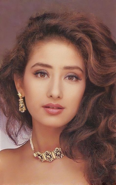 Manisha Koirala born 16 August 1970) is a Nepali actress who works in Indian films, predominantly in Hindi films and has also worked in Tamil, Telugu, Bengali, Malayalam, Kannada, Nepali and English films. Known for her work in both commercial and independent cinema, she is the recipient of several accolades, including four Filmfare Awards. In 2001, the Government of Nepal awarded her with the Order of Gorkha Dakshina Bahu. Monisha Koirala, Manisha Koirala 90s, Bollywood Aesthetics, Glamour Clothing, India Actress, Urmila Matondkar, Indian Bollywood Actors, शादी की तस्वीरें, 90s Bollywood Actress