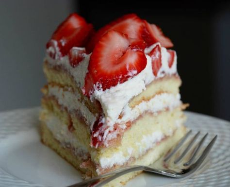 Strawberry Cassata Cake, Cake In A Jar Recipe, Cassata Cake Recipe, Cassata Cake, Matzah Ball, Strawberry Shortcake Recipe, Yes And Yes, Cake Strawberry, Shortcake Recipe