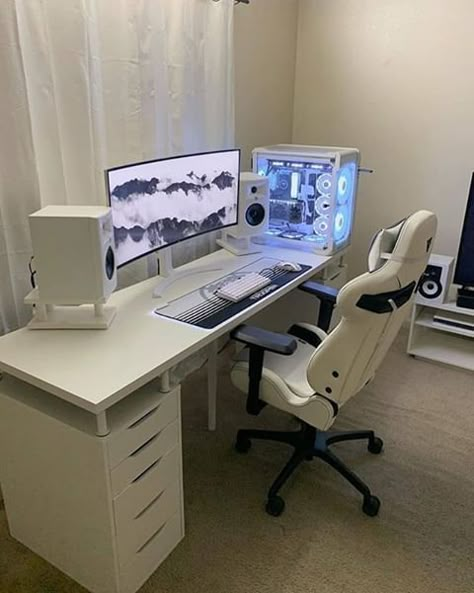 White Desk Setup, Gaming Desk Setup, Best Gaming Setup, Gamer Setup, Gamer Room Decor, Pc Gaming Setup, Desktop Setup, White Desk, Office Room Decor