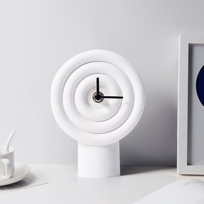 Minimalist White Resin Geometric Circle Tabletop Clock Black Pointer Home Desk Ornament 3d Printed Clock, Desk Clock Design, Table Clock Design, Clock Design Ideas, Bedside Clock, Design Japonais, Diy Clock Wall, Clay Diy Projects, Table Clocks