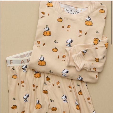 Brand New Ae Peanuts Pumpkin Pj Set Fall Pj Pants, Cute Fall Pjs, 70s Pjs, Fall Pjs, Fall Sleepover, Pjs Cute, Fall Ambiance, Snoopy Fall, Preppy Halloween