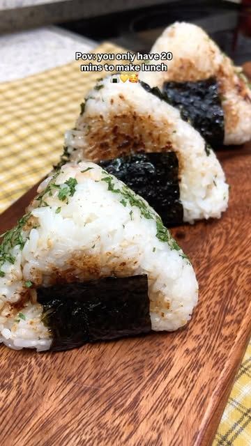 Tuna Mayo Onigiri Recipe, Spicy Tuna Onigiri, Tuna Mayo Onigiri, Tuna Onigiri, Onigiri Recipe, Tuna Mayo, Grilled Tuna, Seasoned Rice Recipes, Snack Lunch