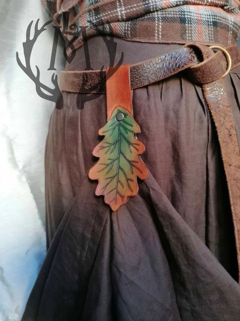 Forest Core Skirt, Ren Faire Skirt Hikes, Forest Fairy Costume Pattern, Brown Ren Faire Vest, Leaf Skirt Fairy, Skirt Hike, Druid Costume, Fair Festival, Elven Fairy