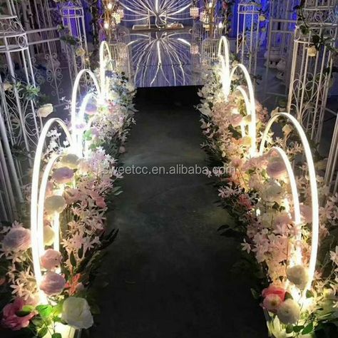 Stage For Wedding Ceremony, Walkway Wedding Decor, Wedding Walkway Decorations, Walkway For Wedding, Led Walkway, Flower Stand For Wedding, Wedding Decoration Outdoor, Wedding Flower Stand, Metal Flower Stand