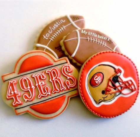 49ers Cookies Decorated, 49ers Cookies, 49ers Birthday Party, 49ers Birthday, Football Sugar Cookies, Super Bowl Cookies, Woman Costumes, Instagram Cookies, Football Cookies