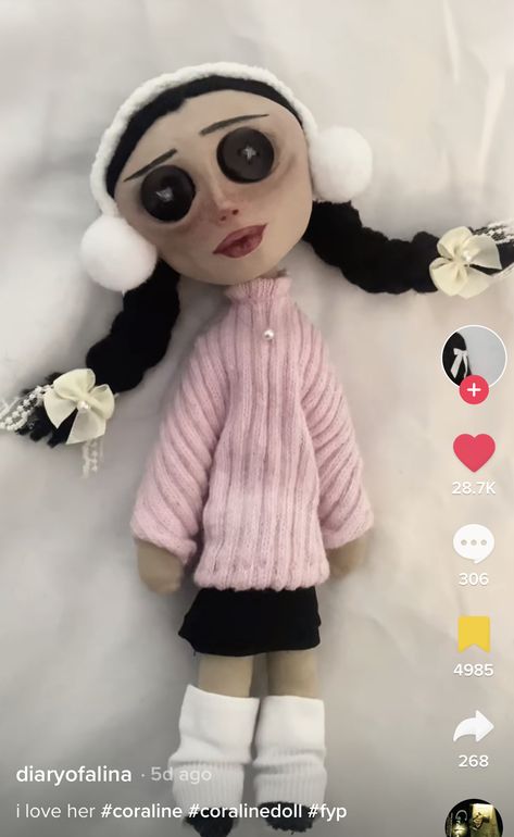 Homemade Coraline Doll, Caroline Doll Diy, Coraline Dolls Diy, Coraline Doll Diy, Diy Coraline Doll, Custom Coraline Doll, Caroline Doll, Coraline Dolls, Clay Monsters