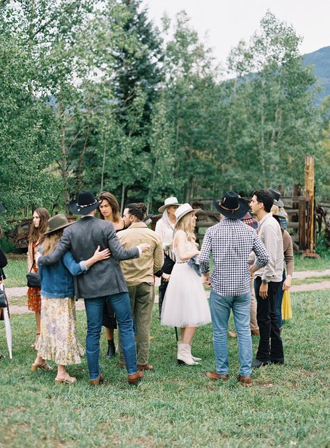 Guests enjoying a western wedding rehearsal in Aspen! Head to the blog to see more from this wedding weekend in Aspen! Rehearsal Dinner Western Theme, Country Chic Rehearsal Dinner, Cowboy Cocktail Attire Wedding, Western Themed Rehearsal Dinner, Western Theme Wedding Outfit Guest, Western Semi Formal Attire, Western Welcome Party, Montana Wedding Guest Outfit, Country Wedding Outfit Guest