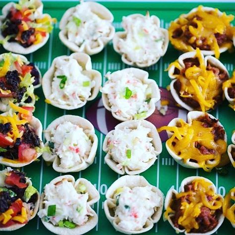 Tortilla Cup Appetizers- yummy! Recipe & Photo by @tgif_thisgrandmaisfun #foodie  #gameday #footballseason #Tortillas #Fresh #AuthenticTortillas #TortillaLand #nomnomand #nomnom Tortilla Snacks, Good Appetizers, Cup Appetizers, Inexpensive Appetizers, Uncooked Tortillas, Easy Delicious Appetizers, Avocado Recipes Easy, Tortilla Cups, Recipe Photo