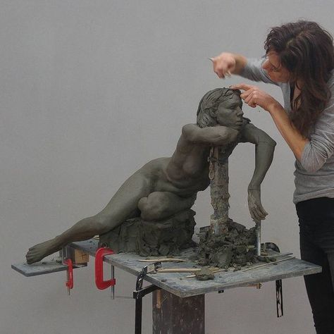 Sculpture_artstudio on Instagram: "Sculptor @georgina_mills_art
Georgina Mills

Sculptor. Australian. Trained in Florence, Italy.

georginamillsart.com

#sculptor #melbourne #womensculptors #sculpture #florenceacademyofart #figurativeart #realism #figurative #claysculpture #nudesculpture #australianartist #anatomy #sculpturestudio #art_abay" Florence Academy Of Art, Sea Sculpture, Anatomy Sculpture, Ceramic Art Sculpture, Sculpture Park, Contemporary Sculpture, Clay Art Projects, Sculpture Painting, Clay Figures