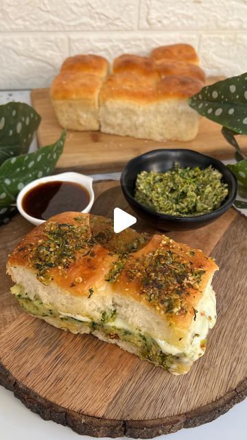 Alisha Bansal on Instagram: "Cheesy Thecha Pav   For complete detailed recipe, link 🔗 is in bio   Follow @anyonecancookwithdr.alisha for more such easy recipes   #thechapav #pav #cheesythechapav #thecha #cheesypav #pavrecipe #pavcheese #cheesepav #thecha #spicythechapav #spicythecha #thecharecipe #snacks #streetfood #streefoodrecipes #recipes #foodrecipes #foodreels #dralisha #anyonecancookwithdralisha #foodspotting #foodvlogging #lifeoffoodblogger" Thecha Pav Recipe, Snake Recipes Food, Thecha Recipe, Snake Recipe, Pav Recipe, Food Board, Snakes, Easy Recipes, Street Food