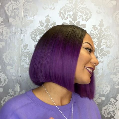 🦄PrettyHair ByJaquita on Instagram: “Get into this bob 😍💜 💜💜💜💜 ✨book me 💇🏽 info in bio 😃 make up by @makeupgeek813 🎨 #purple #purplehair #purplebob  #orlando #tampasewin…” Purple Bob, Autumn Hair, Book Me, Hair Cut, Purple Hair, Fall Hair, Short Hair Cuts, Dyed Hair, Orlando